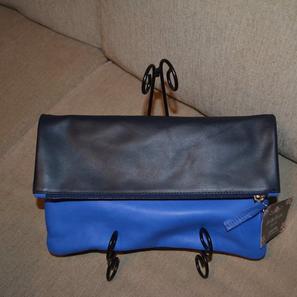 Clair V fold Over Clutch - Picture 4 of 8